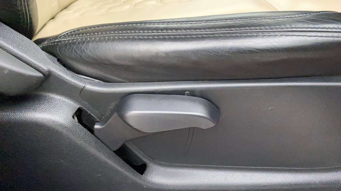 2019 Ford Ecosport TITANIUM 1.5L PETROL, Petrol, Manual, 19,140 km, Driver Side Adjustment Panel