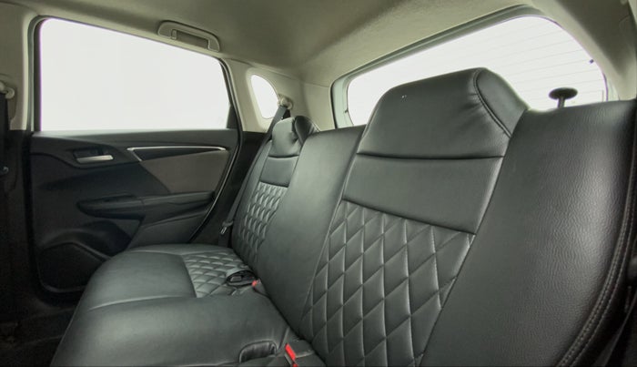2019 Honda WR-V 1.2 i-VTEC VX MT, Petrol, Manual, 26,690 km, Right Side Rear Door Cabin