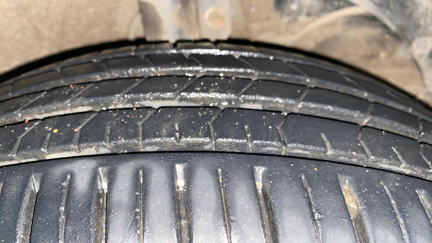 2025 Maruti Baleno ZETA 1.2 AGS, Petrol, Automatic, 5,096 km, Right Front Tyre Tread