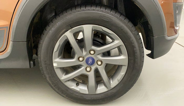2020 Ford FREESTYLE TITANIUM 1.2 PETROL, Petrol, Manual, 11,183 km, Left Rear Wheel