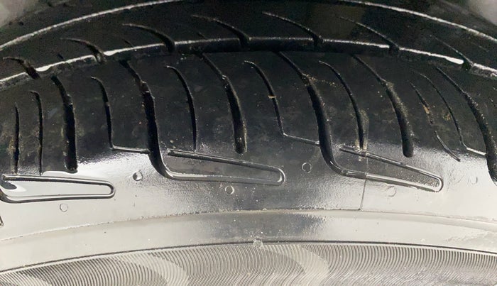 2017 Ford Figo Aspire TITANIUM1.5 DIESEL, Diesel, Manual, 69,665 km, Left Rear Tyre Tread