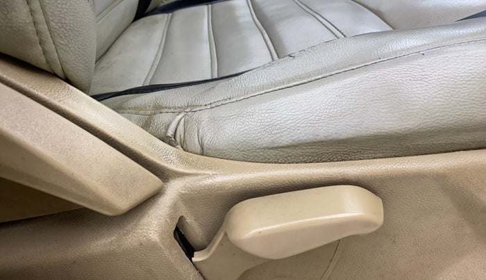 2017 Ford Figo Aspire TITANIUM1.5 DIESEL, Diesel, Manual, 69,665 km, Driver Side Adjustment Panel