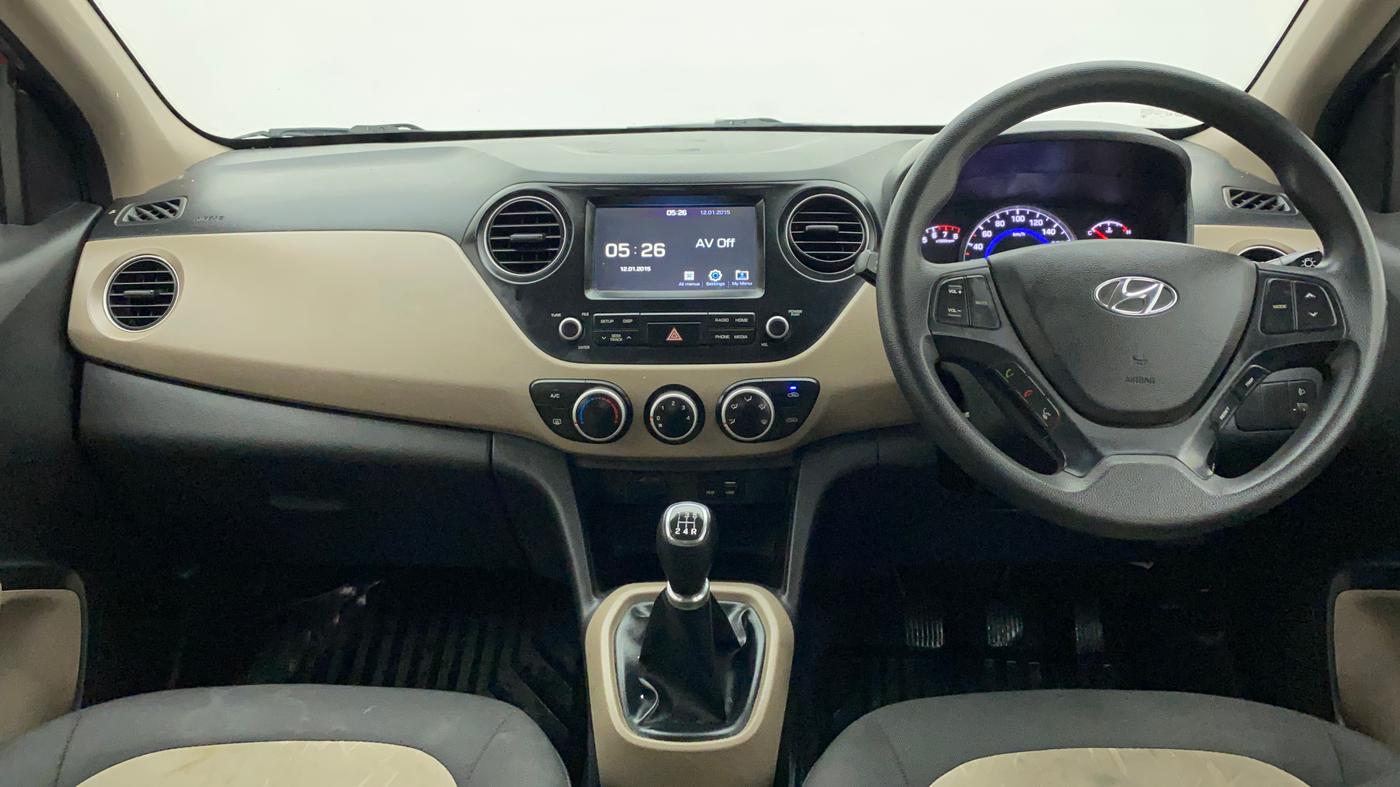 2017 Hyundai Grand i10 SPORTZ (O) 1.2 KAPPA VTVT, Petrol, Manual, 48,181 km, Dashboard