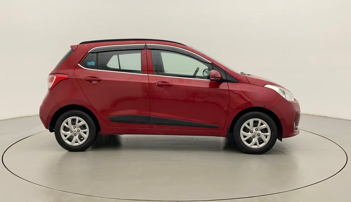 2017 Hyundai Grand i10 SPORTZ (O) 1.2 KAPPA VTVT, Petrol, Manual, 48,181 km, Right Side View