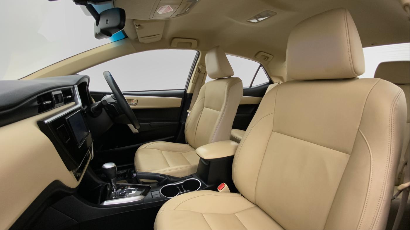 2017 Toyota Corolla Altis VL AT, Petrol, Automatic, 39,476 km, Right Side Front Door Cabin