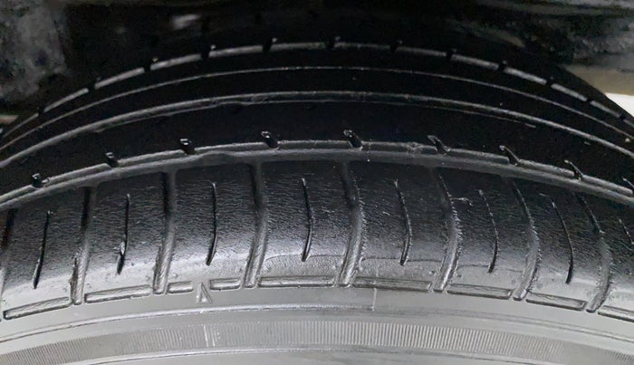 2017 Toyota Corolla Altis VL AT, Petrol, Automatic, 39,476 km, Left Rear Tyre Tread