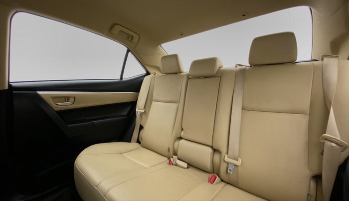 2017 Toyota Corolla Altis VL AT, Petrol, Automatic, 39,476 km, Right Side Rear Door Cabin