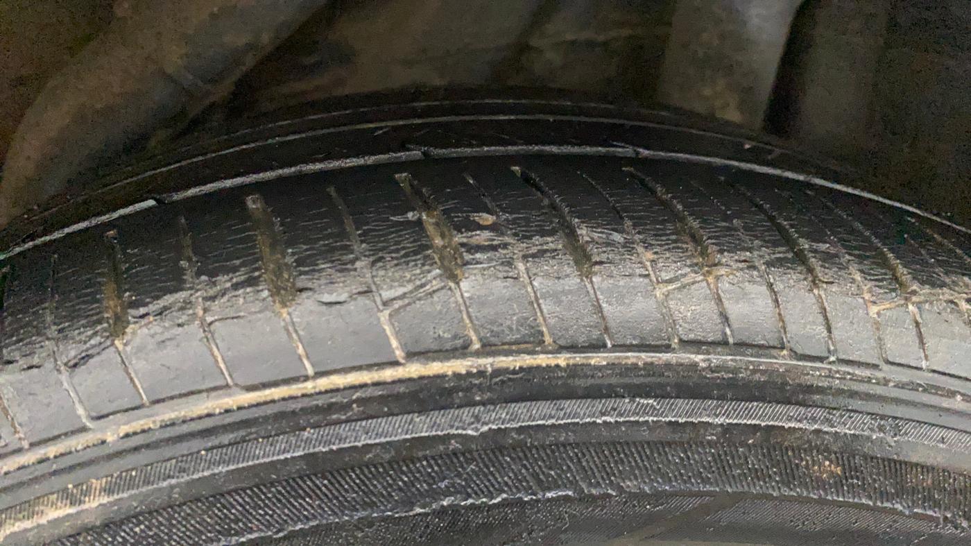 2018 Hyundai Verna 1.6 VTVT SX O, Petrol, Manual, 30,060 km, Left Rear Tyre Tread