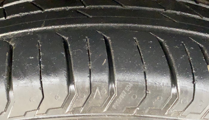 2022 Tata PUNCH ADVENTURE MT, Petrol, Manual, 56,972 km, Left Front Tyre Tread