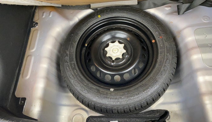 2016 Hyundai Grand i10 ASTA (O) AT 1.2 KAPPA VTVT, Petrol, Automatic, 50,366 km, Spare Tyre