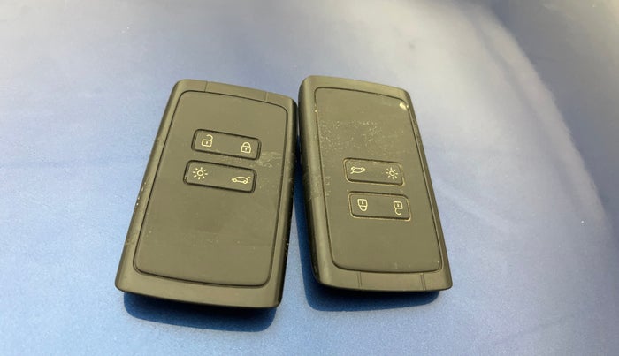 2020 Renault TRIBER RXZ, Petrol, Manual, 15,403 km, Key Close Up