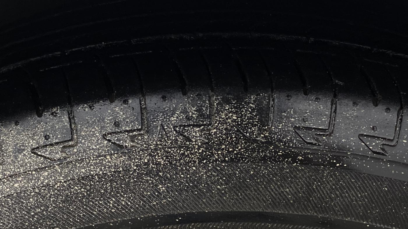 2022 Maruti Celerio VXI AMT, Petrol, Automatic, 30,189 km, Right Front Tyre Tread
