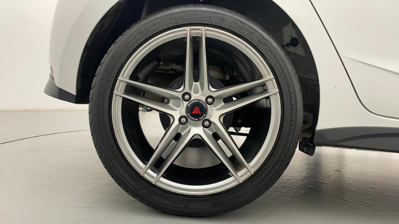2020 Hyundai NEW I20 ASTA (O) 1.0 TURBO GDI DCT, Petrol, Automatic, 11,022 km, Right Rear Wheel