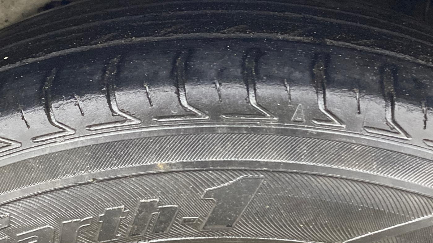 2013 Maruti A Star VXI, Petrol, Manual, 72,028 km, Left Rear Tyre Tread