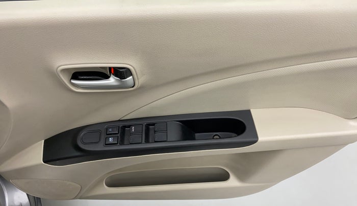 2018 Maruti Celerio VXI d, Petrol, Manual, 12,407 km, Driver Side Door Panels Control
