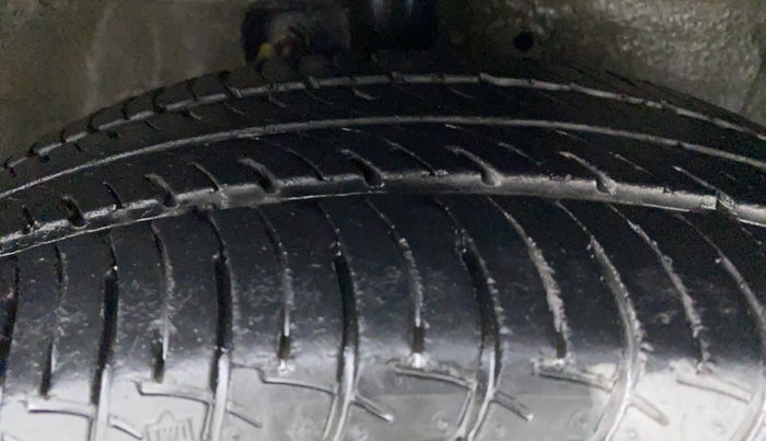 2018 Maruti Celerio VXI d, Petrol, Manual, 12,407 km, Right Front Tyre Tread