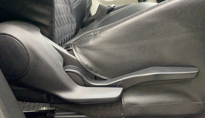 2019 Maruti IGNIS ALPHA 1.2, Petrol, Manual, 53,379 km, Driver Side Adjustment Panel