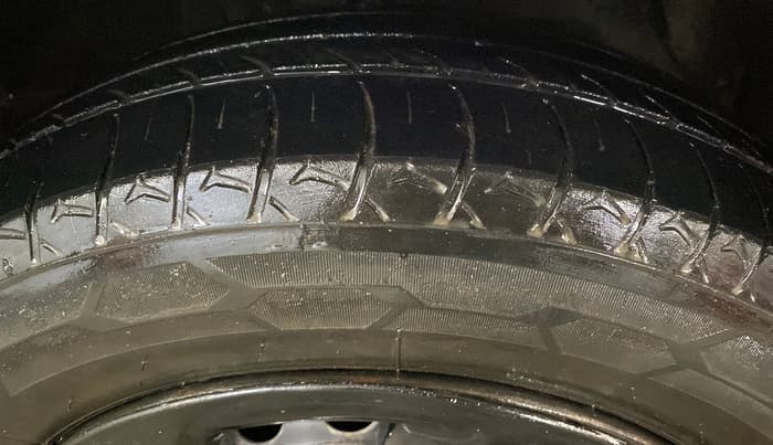 2021 Hyundai AURA S 1.2 CNG, CNG, Manual, 79,785 km, Right Front Tyre Tread