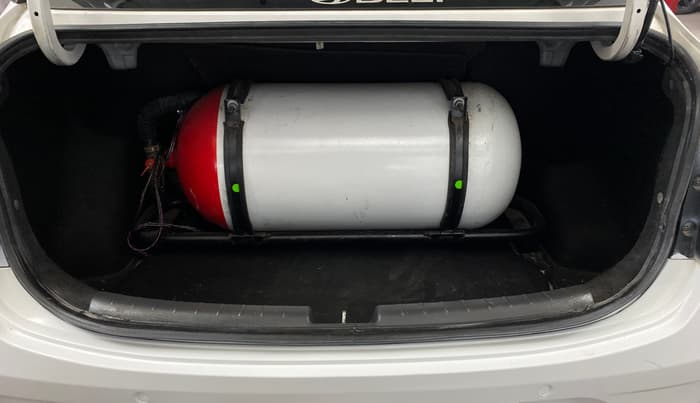 2021 Hyundai AURA S 1.2 CNG, CNG, Manual, 79,785 km, Boot Inside