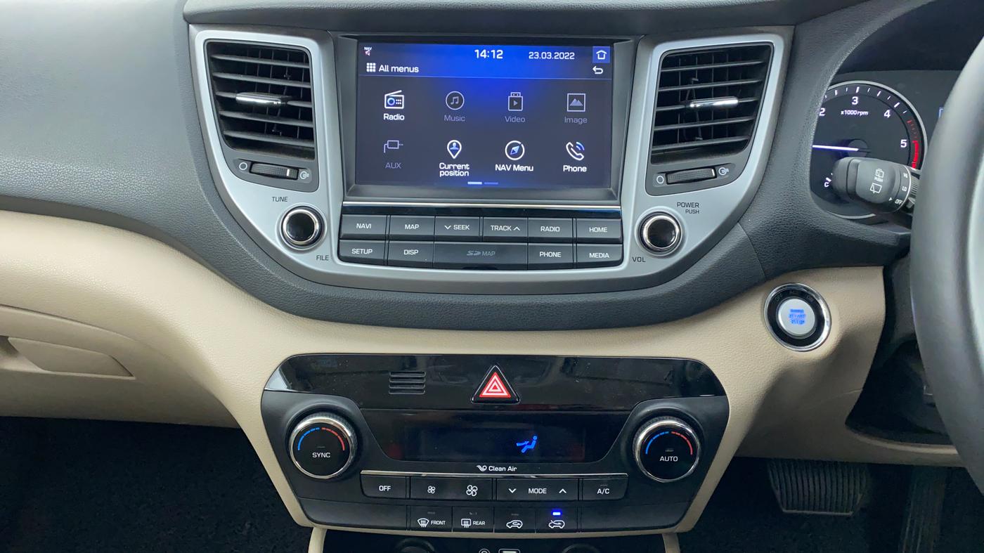 2017 Hyundai Tucson 2WD AT GL DIESEL, Diesel, Automatic, 52,124 km, Air Conditioner