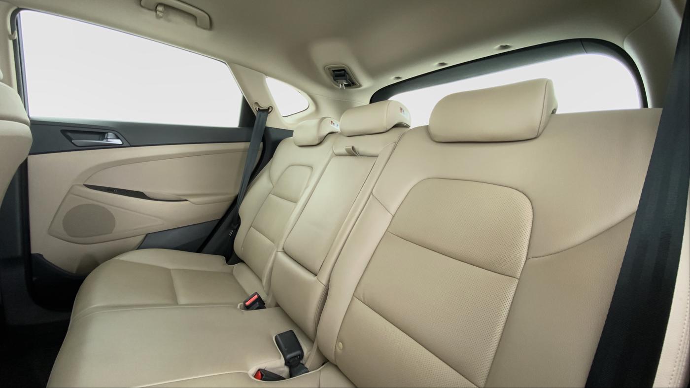 2017 Hyundai Tucson 2WD AT GL DIESEL, Diesel, Automatic, 52,124 km, Right Side Rear Door Cabin