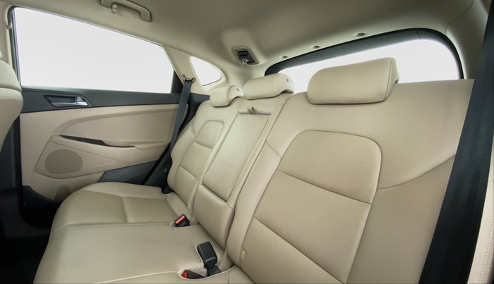 2017 Hyundai Tucson 2WD AT GL DIESEL, Diesel, Automatic, 52,124 km, Right Side Rear Door Cabin