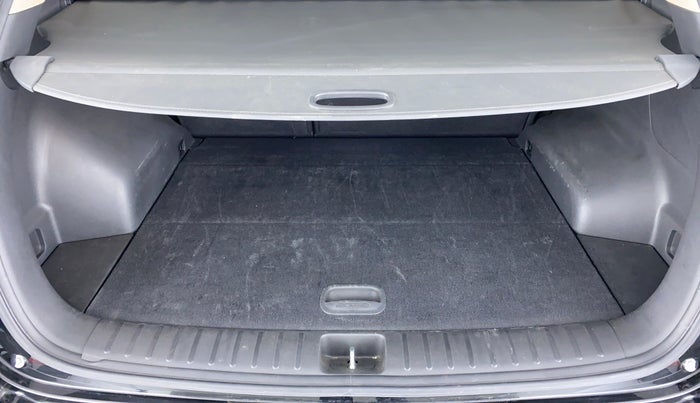 2017 Hyundai Tucson 2WD AT GL DIESEL, Diesel, Automatic, 52,124 km, Boot Inside