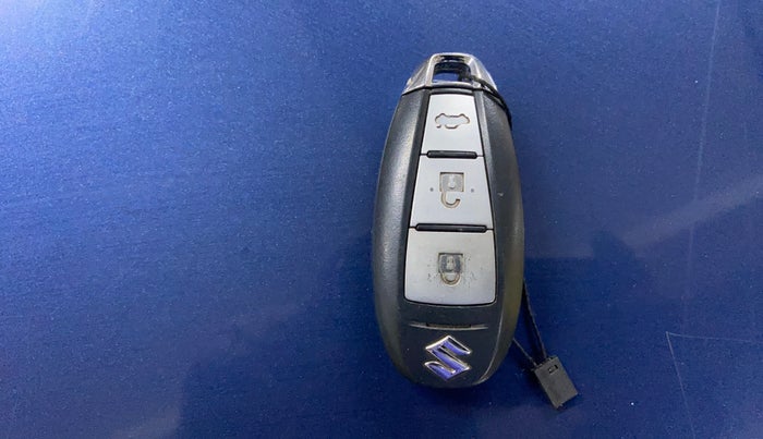 2019 Maruti Ciaz ALPHA 1.5 SHVS PETROL, Petrol, Manual, 51,200 km, Key Close Up