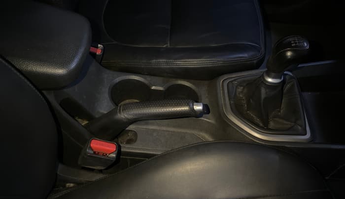 2015 Hyundai Creta SX 1.6 DIESEL, Diesel, Manual, 60,348 km, Gear Lever