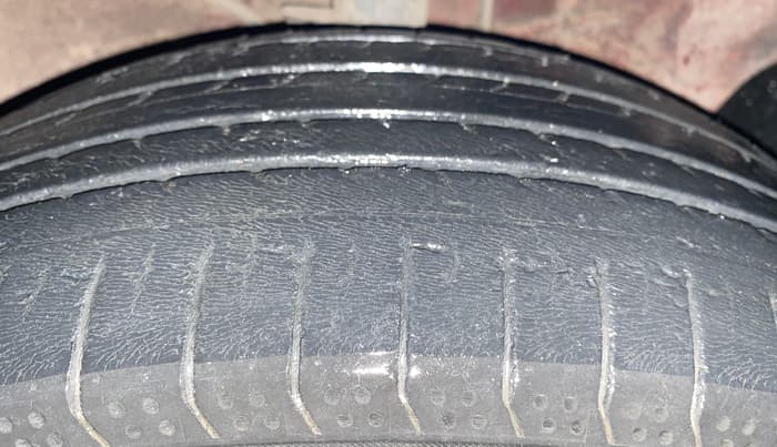 2015 Hyundai Creta SX 1.6 DIESEL, Diesel, Manual, 60,348 km, Right Front Tyre Tread