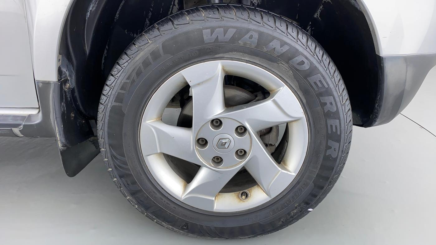 2013 Renault Duster 85 PS RXL OPT, Diesel, Manual, 70,813 km, Right Front Wheel