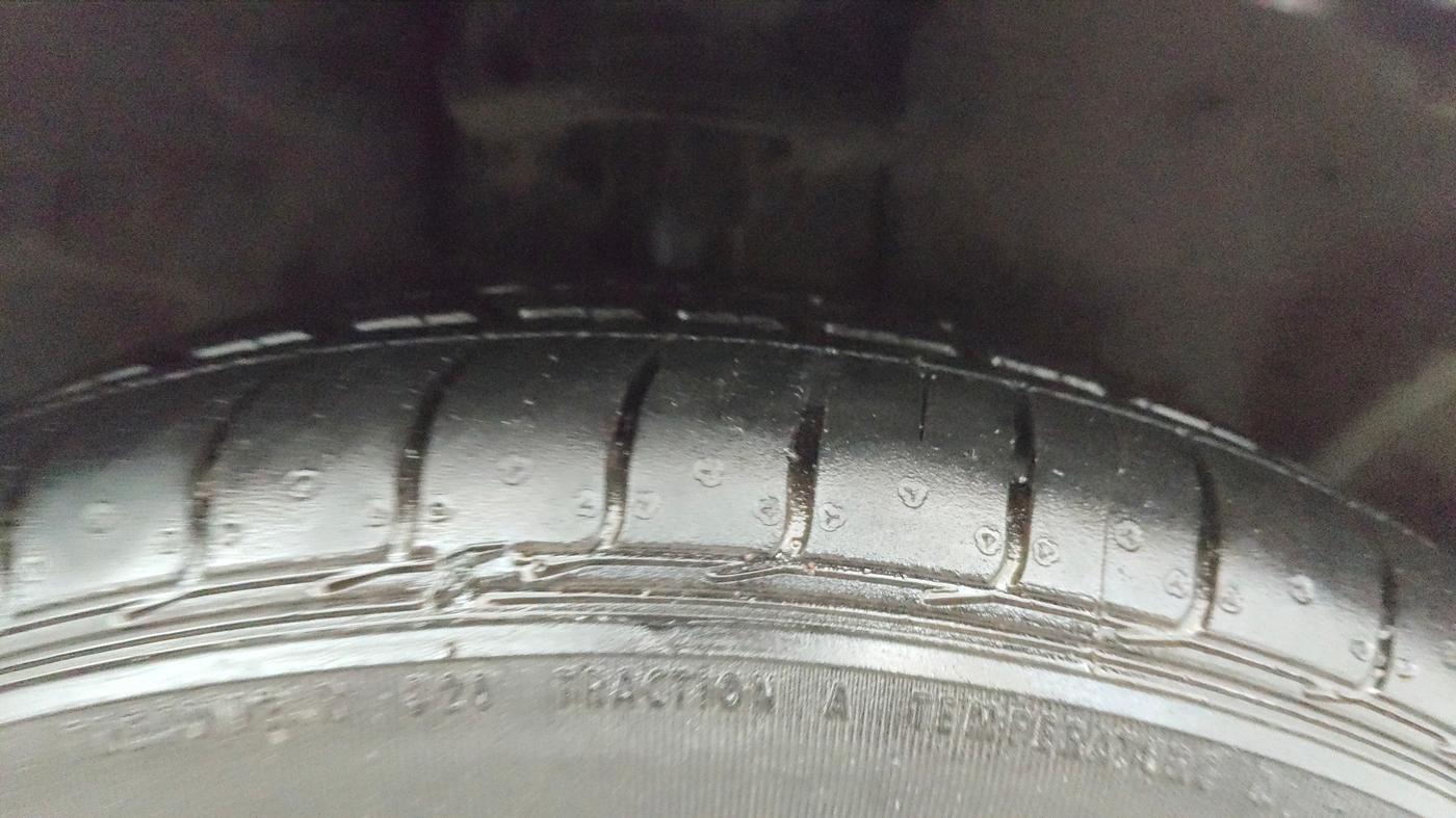 2021 Ford FREESTYLE TITANIUM 1.2 PETROL, Petrol, Manual, 12,688 km, Right Front Tyre Tread