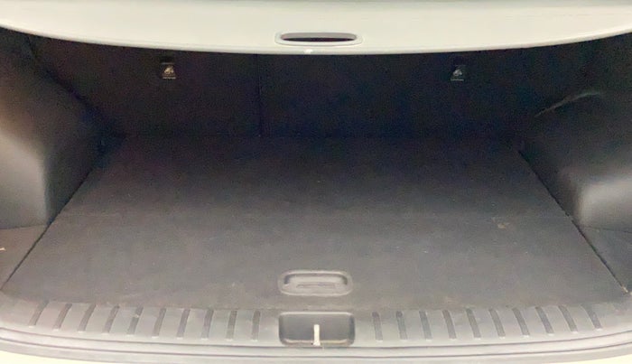 2018 Hyundai Tucson 2WD AT GLS DIESEL, Diesel, Automatic, 73,684 km, Boot Inside View