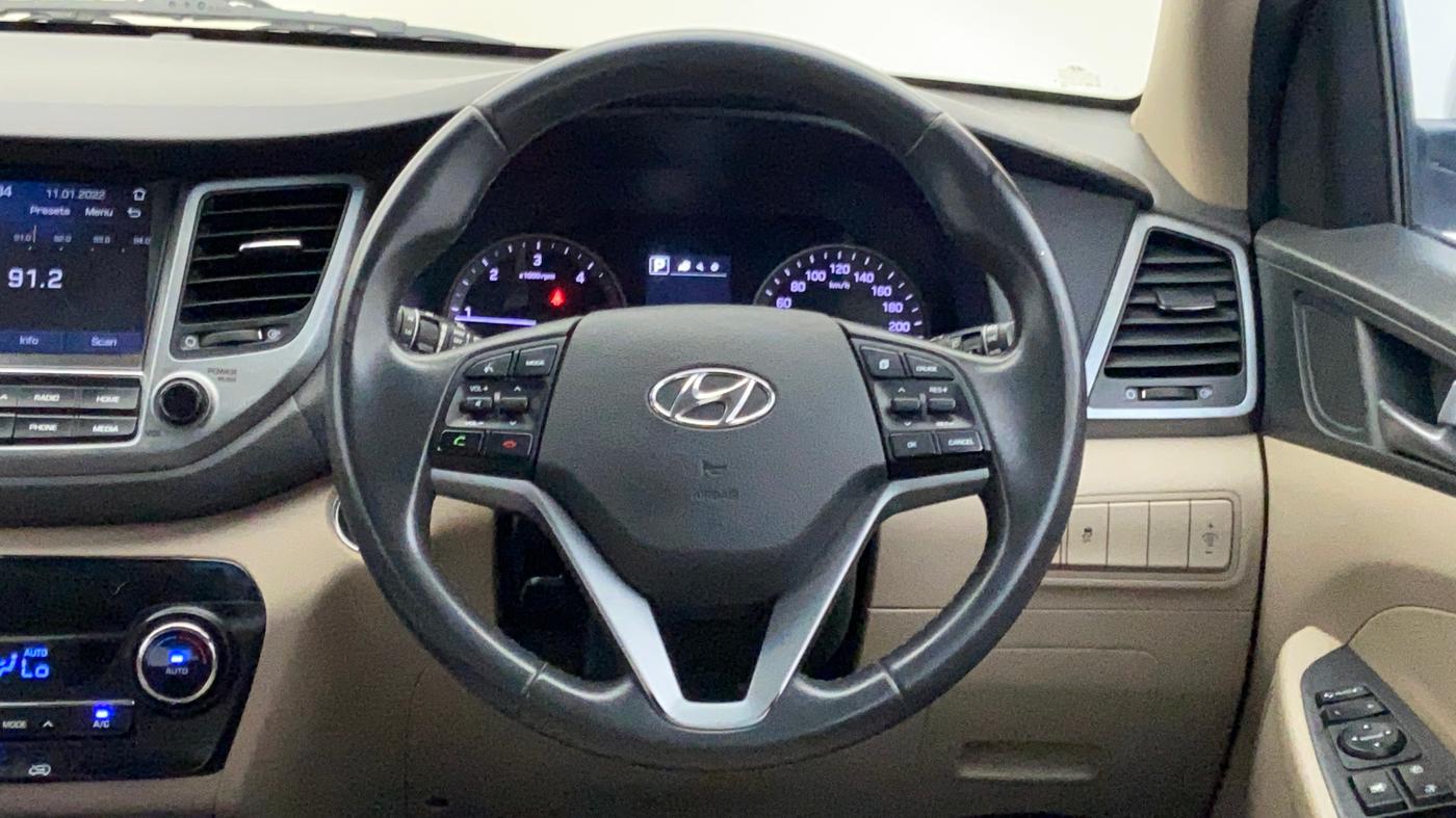 2018 Hyundai Tucson 2WD AT GLS DIESEL, Diesel, Automatic, 73,684 km, Steering Wheel