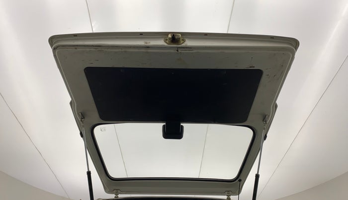 2013 Maruti OMNI E 8 STR, Petrol, Manual, 47,507 km, Boot Door Open