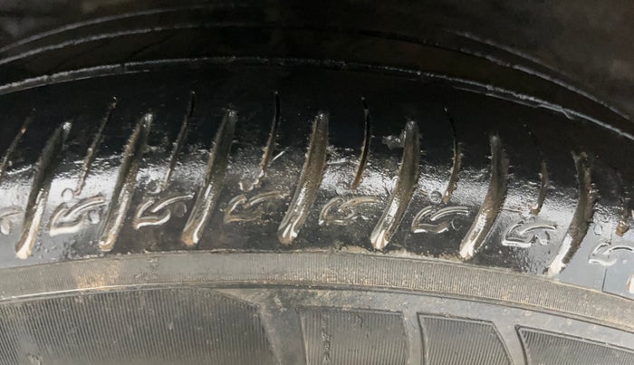 2020 KIA SONET HTX 1.0 IMT, Petrol, Manual, 90,951 km, Right Rear Tyre Tread