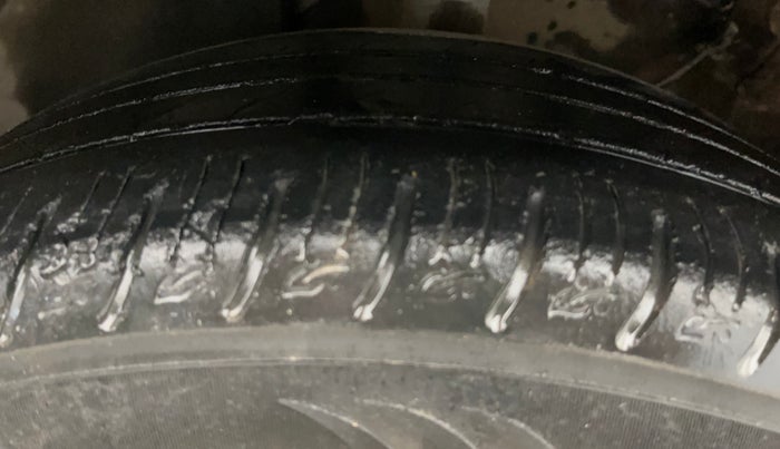 2020 KIA SONET HTX 1.0 IMT, Petrol, Manual, 90,951 km, Left Front Tyre Tread