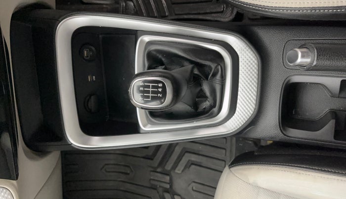 2020 KIA SONET HTX 1.0 IMT, Petrol, Manual, 90,951 km, Gear Lever