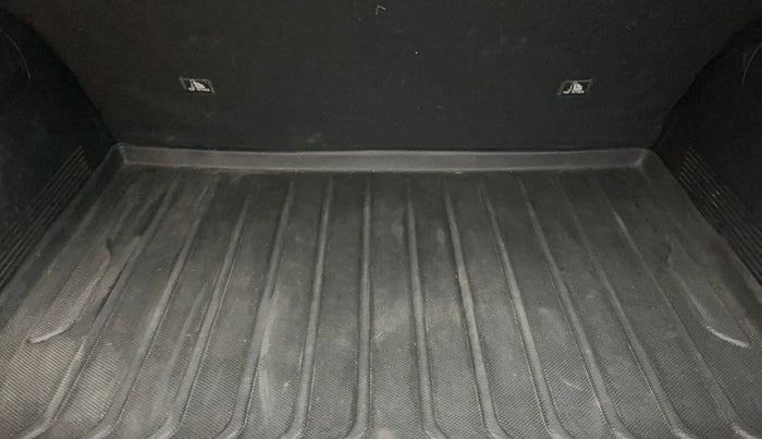 2020 KIA SONET HTX 1.0 IMT, Petrol, Manual, 90,951 km, Boot Inside