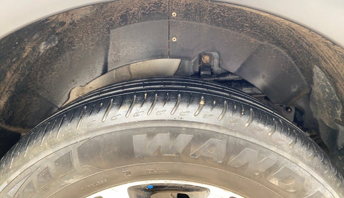 2019 Mahindra XUV500 W11, Diesel, Manual, 91,379 km, Left Rear Tyre Tread