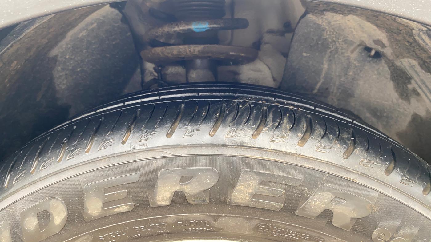2019 Mahindra XUV500 W11, Diesel, Manual, 91,417 km, Right Front Tyre Tread
