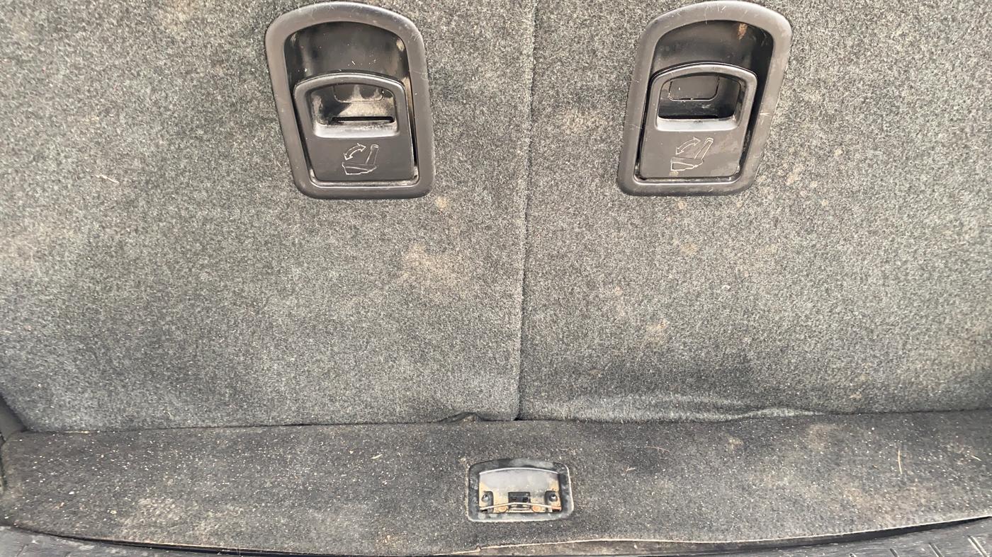 2019 Mahindra XUV500 W11, Diesel, Manual, 91,417 km, Boot Inside