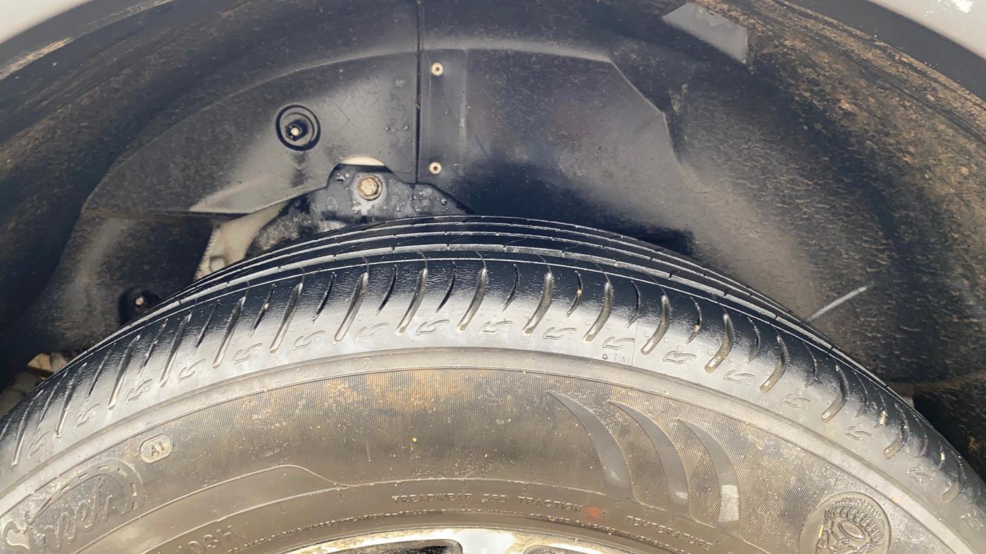 2019 Mahindra XUV500 W11, Diesel, Manual, 91,417 km, Right Rear Tyre Tread