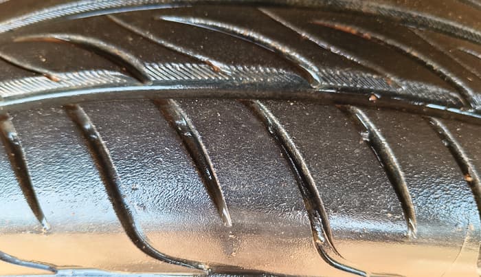 2018 Maruti IGNIS ZETA 1.2 AMT, Petrol, Automatic, 46,311 km, Left Front Tyre Tread