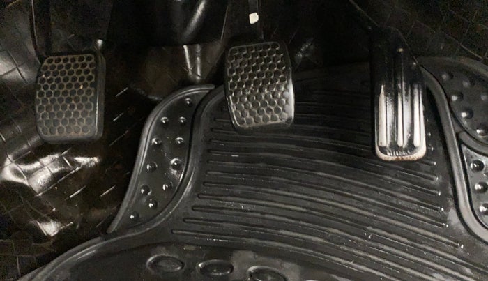 2014 Maruti Alto 800 VXI, Petrol, Manual, 54,826 km, Pedals