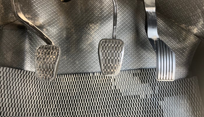 2018 Tata NEXON XZ PLUS DIESEL, Diesel, Manual, 74,066 km, Pedals