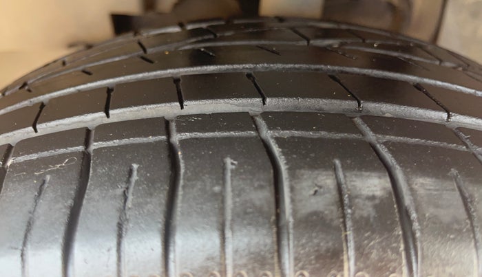 2018 Tata NEXON XZ PLUS DIESEL, Diesel, Manual, 74,066 km, Left Front Tyre Tread