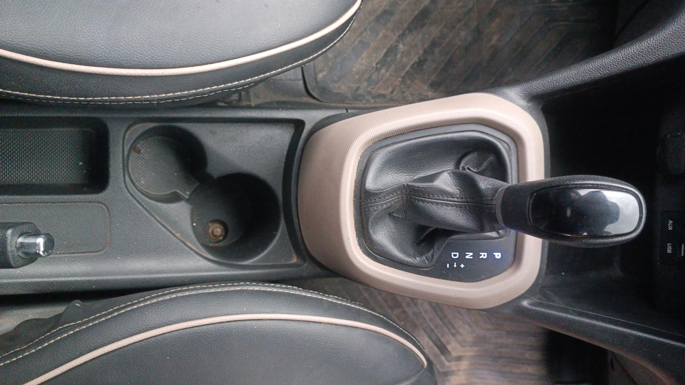 2015 Hyundai Grand i10 ASTA AT 1.2 KAPPA VTVT, Petrol, Automatic, 70,883 km, Gear Lever