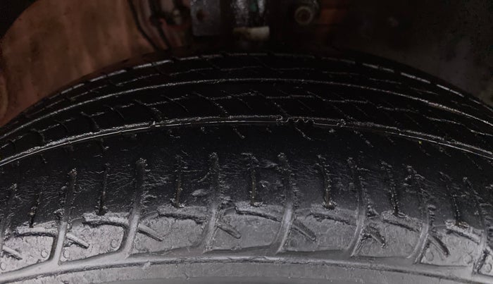 2016 Volkswagen Polo HIGHLINE1.2L PETROL, Petrol, Manual, 61,134 km, Right Front Tyre Tread