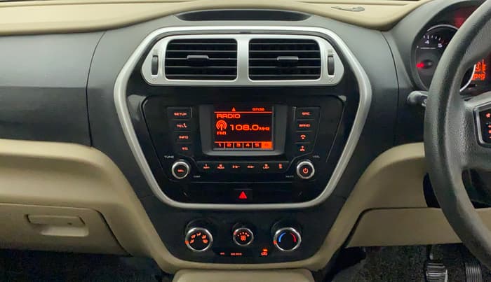 2017 Mahindra TUV300 T8 AT, Diesel, Automatic, 79,236 km, Air Conditioner